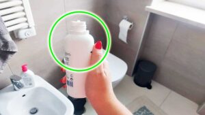 Per Avere Il Bagno Come Nuovo Non Servono Detersivi Ma L Acqua Ossigenata