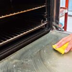 come-pulire-forno-rimedi-naturali