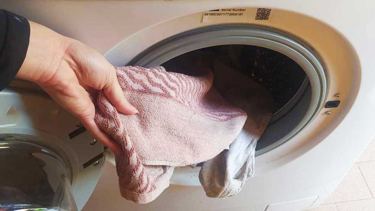 asciugamani-che-puzzano-lavatrice
