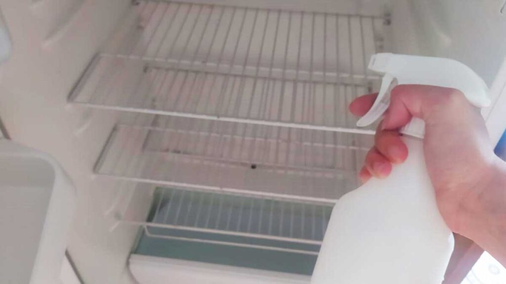 Kit Pulizia Frigorifero 8 Pezzi Voarge - Spazzola, Siringa E Raschietto - Foto 3